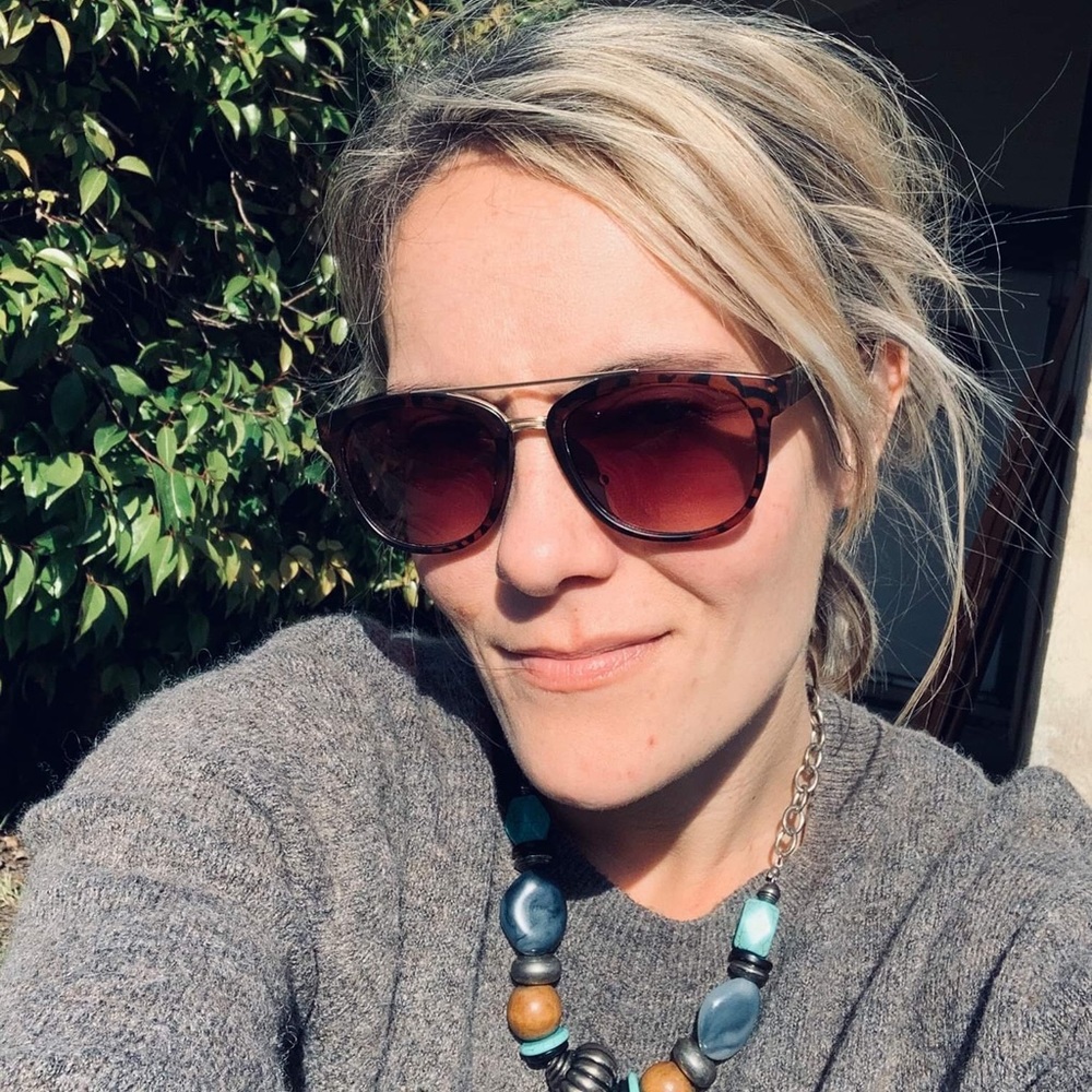 Meet your Posher, Jennifer